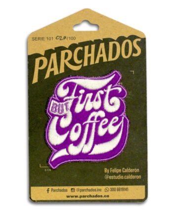 fotoproducto_parchados_patches_s101_empaque_but_first_coffee