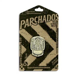 enamel_pin_parchados_dientes_de_cuchillo_empaque