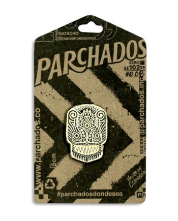 enamel_pin_parchados_dientes_de_cuchillo_empaque