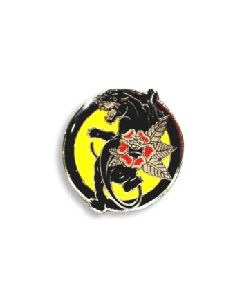 fotoproducto_pin_pantera_parchados