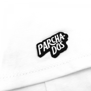 camiseta_oversize_basica_blanca_parche_parchados
