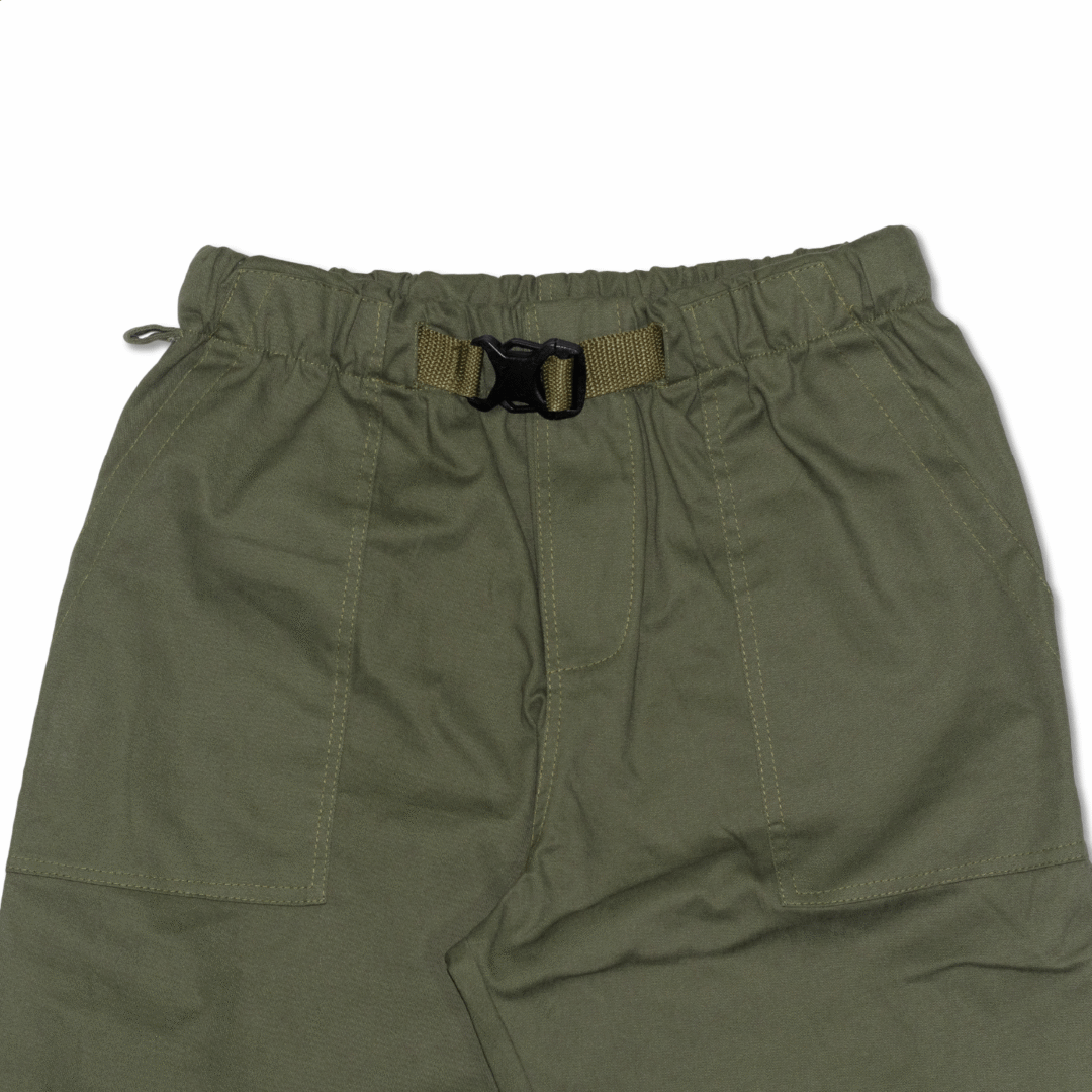 pantalones_rela_parchados_verde_frontal_riata